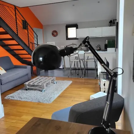 Le Loft De - Centre Bourg Genas