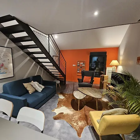 Le Loft De Centre Bourg, Entre Eurexpo Et St Exupery Apartment