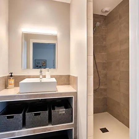 Le Loft De Centre Bourg, Entre Eurexpo Et St Exupery Apartment